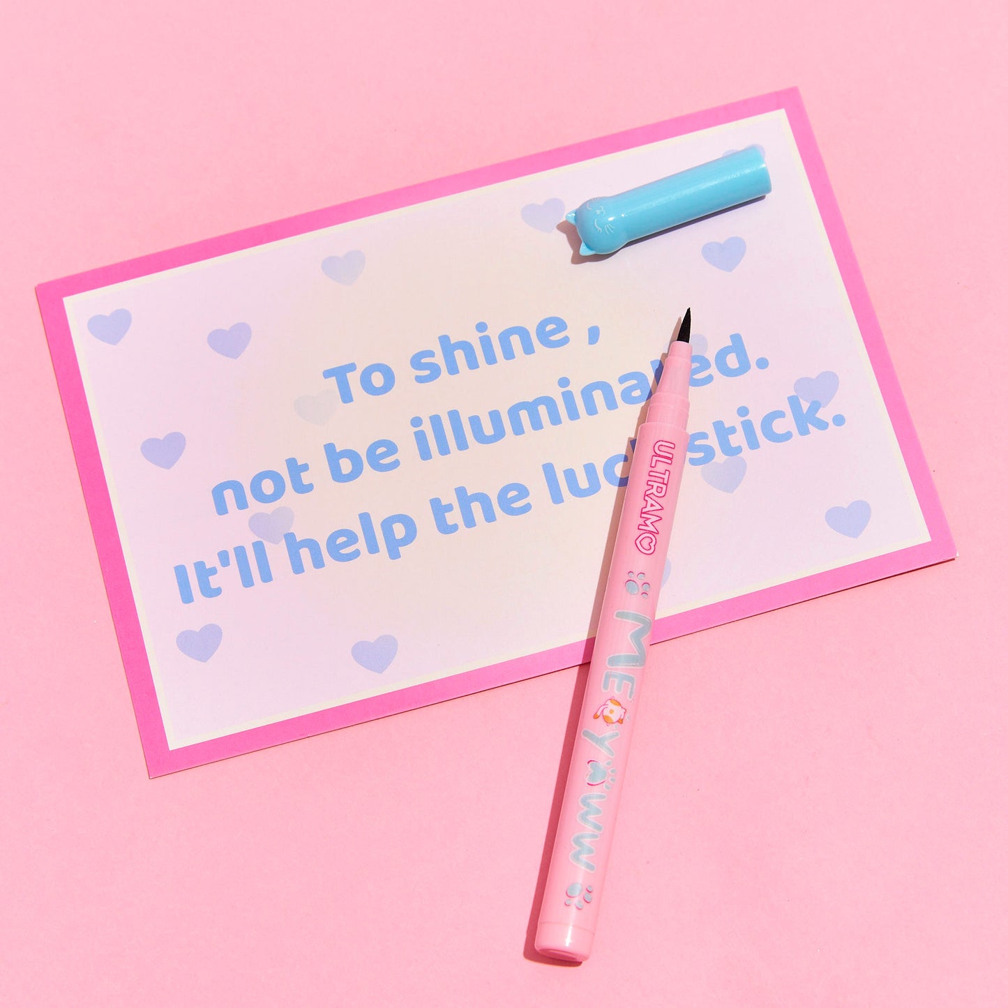 ULTRAMO Delineador Líquido FE734