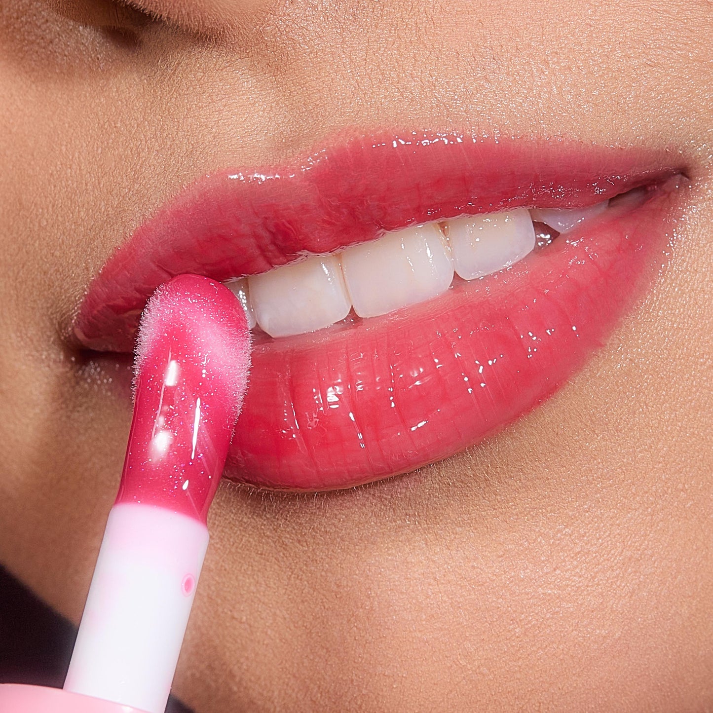ULTRAMO Brillo Labial Hidratante con Sabor a Frutas V2305