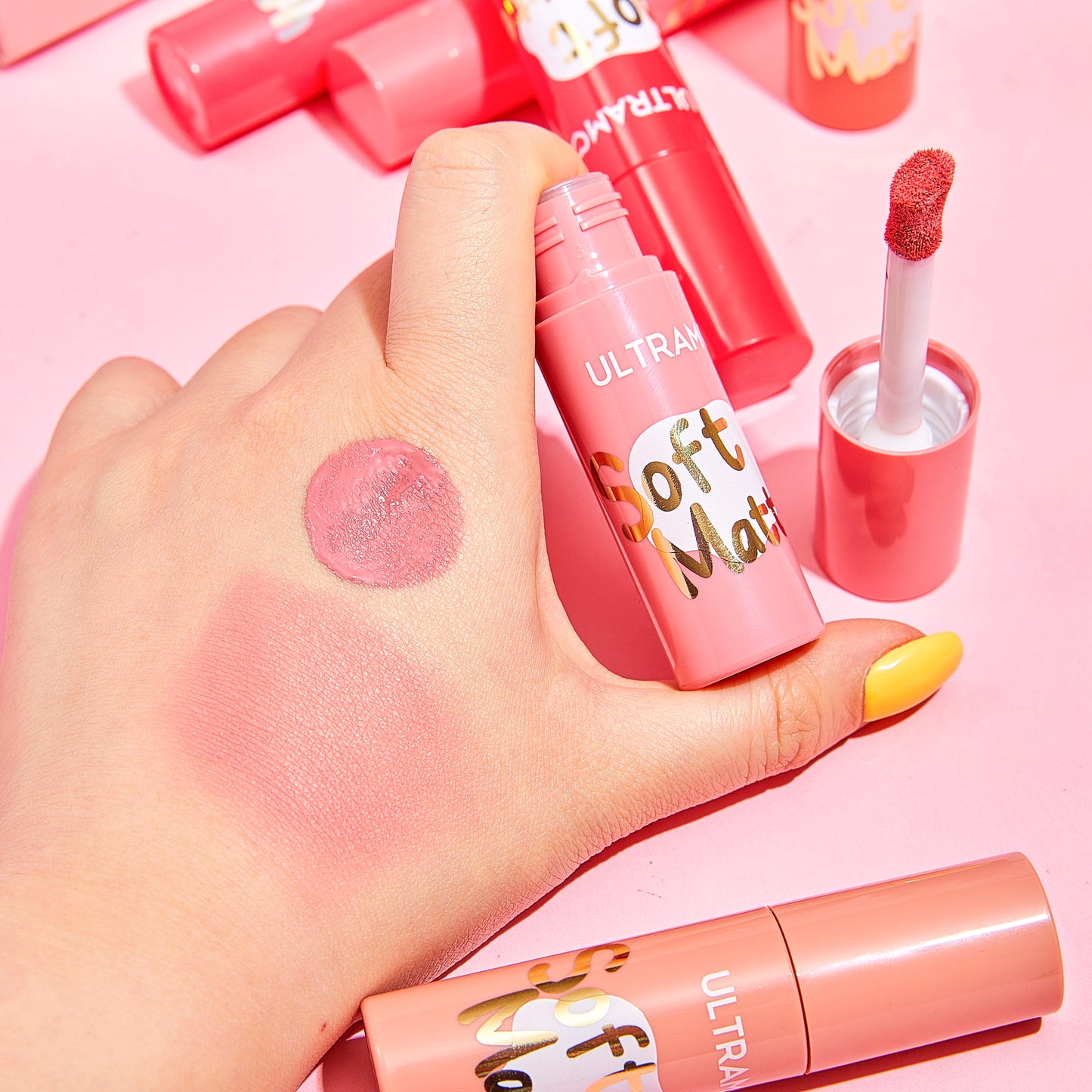 ULTRAMO Rubor Líquido Sedoso FB010