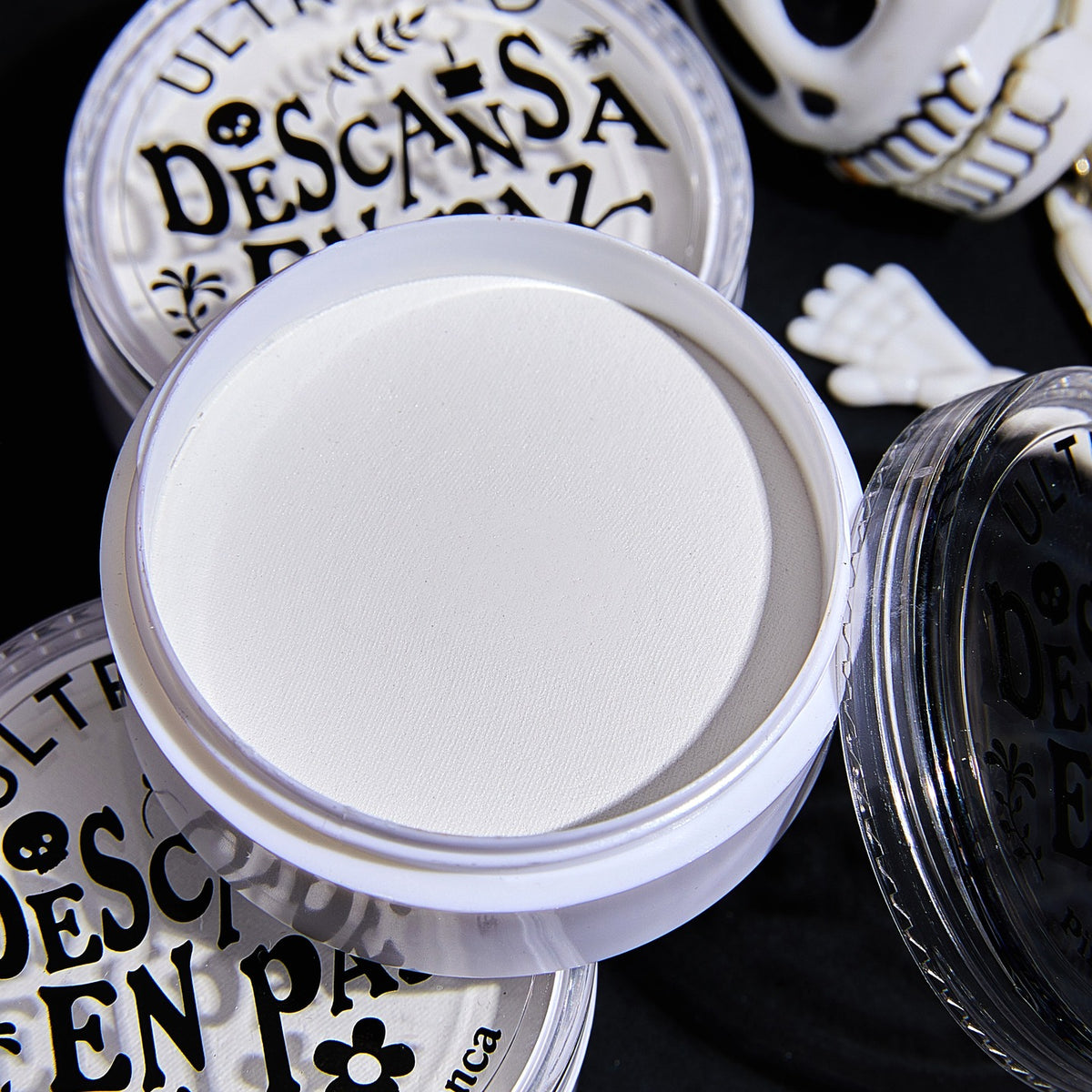 ULTRAMO Kit Pintura Facial Blanco y Negro Body Paint FM702